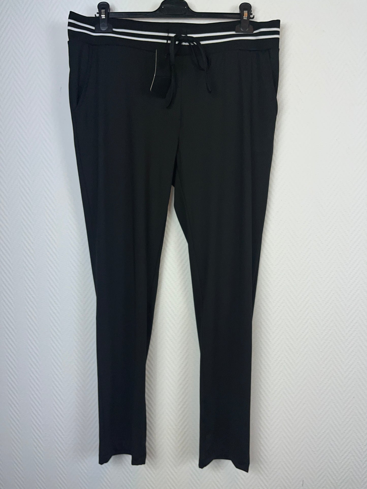 Travel broek Lulu 46/48 kleine 50