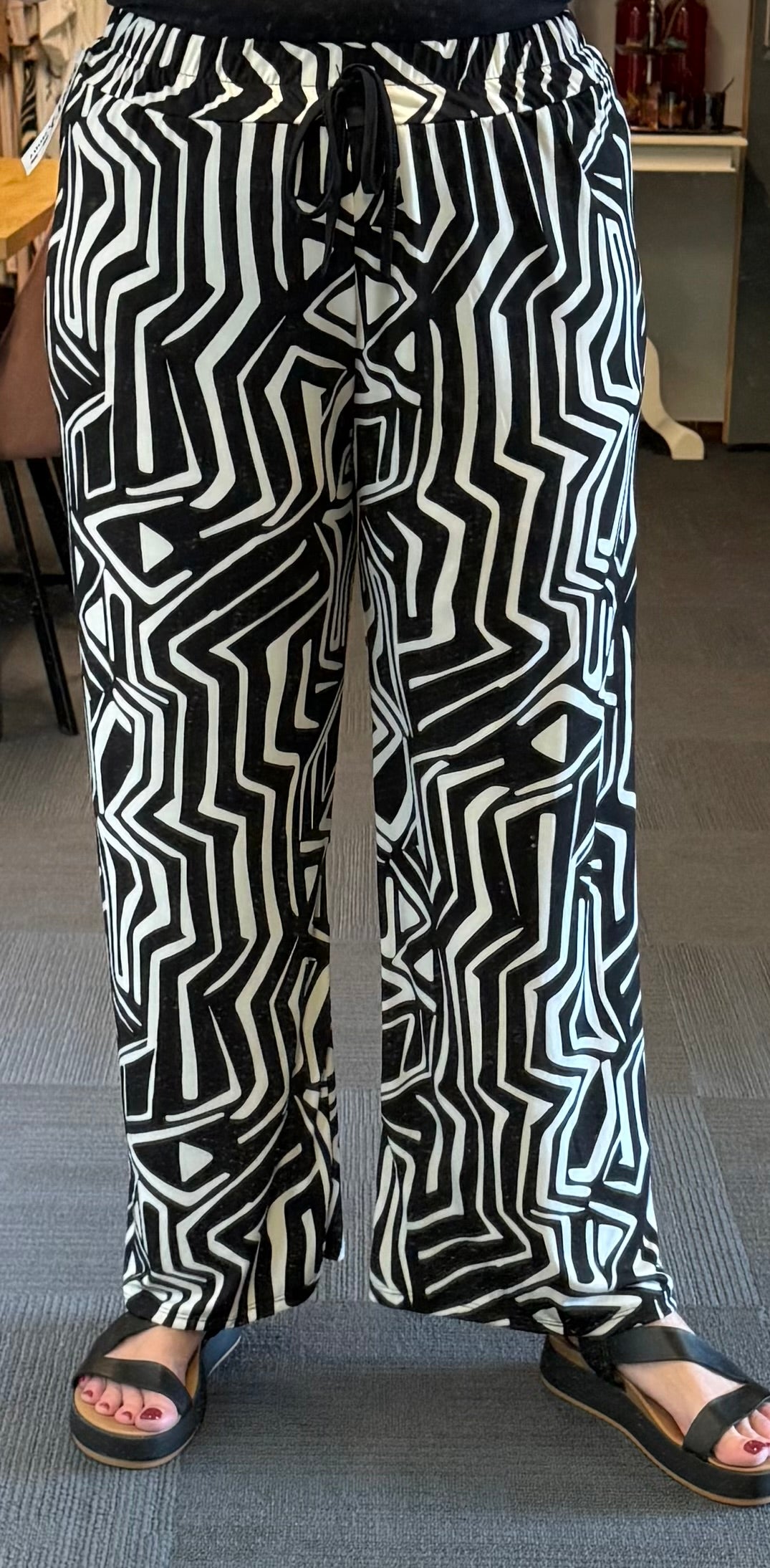 Travelbroek black/white 42/44/46/48/50/52/54