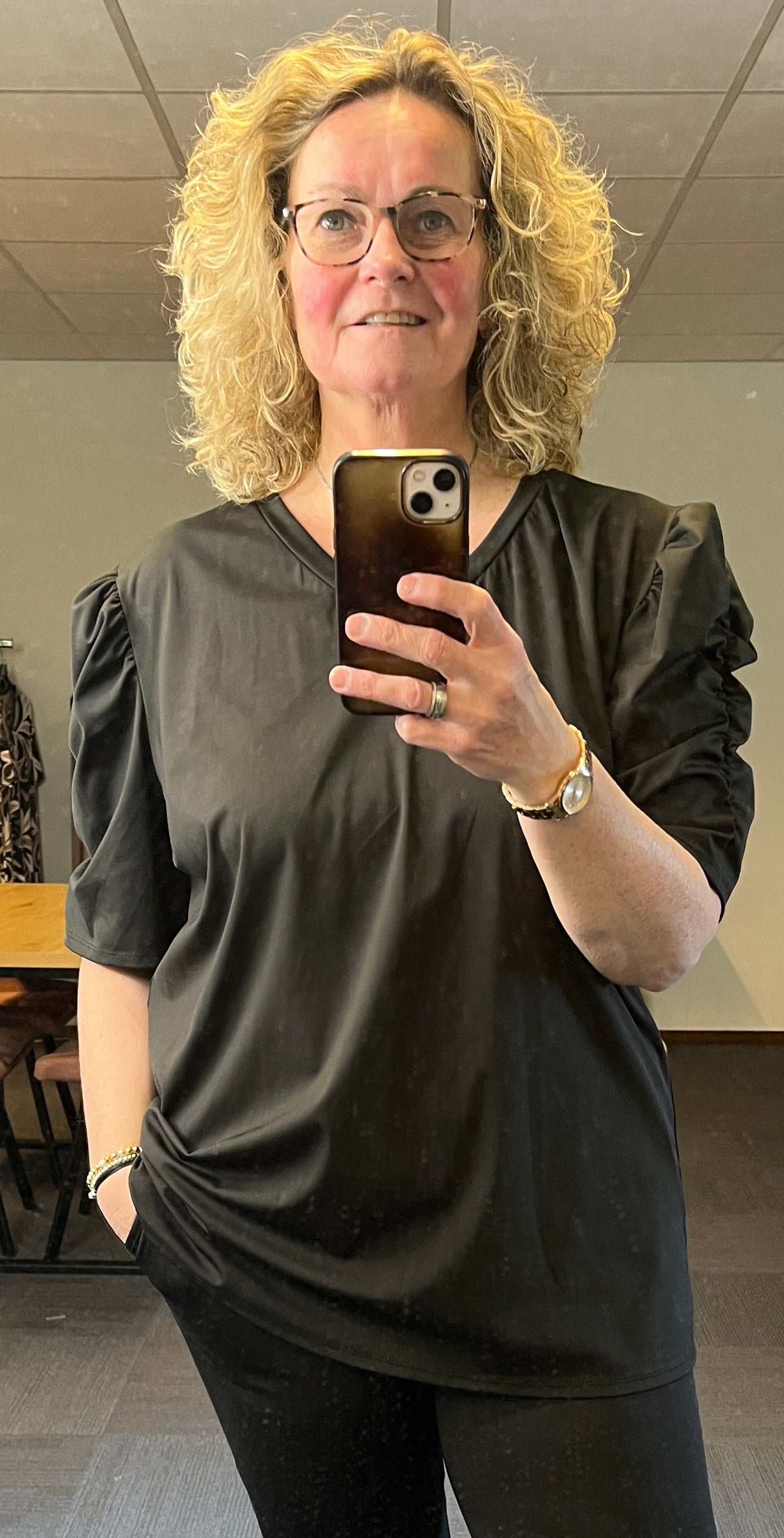 Travelshirt Linda met geplooide pofmouwen 42/44/46/48
