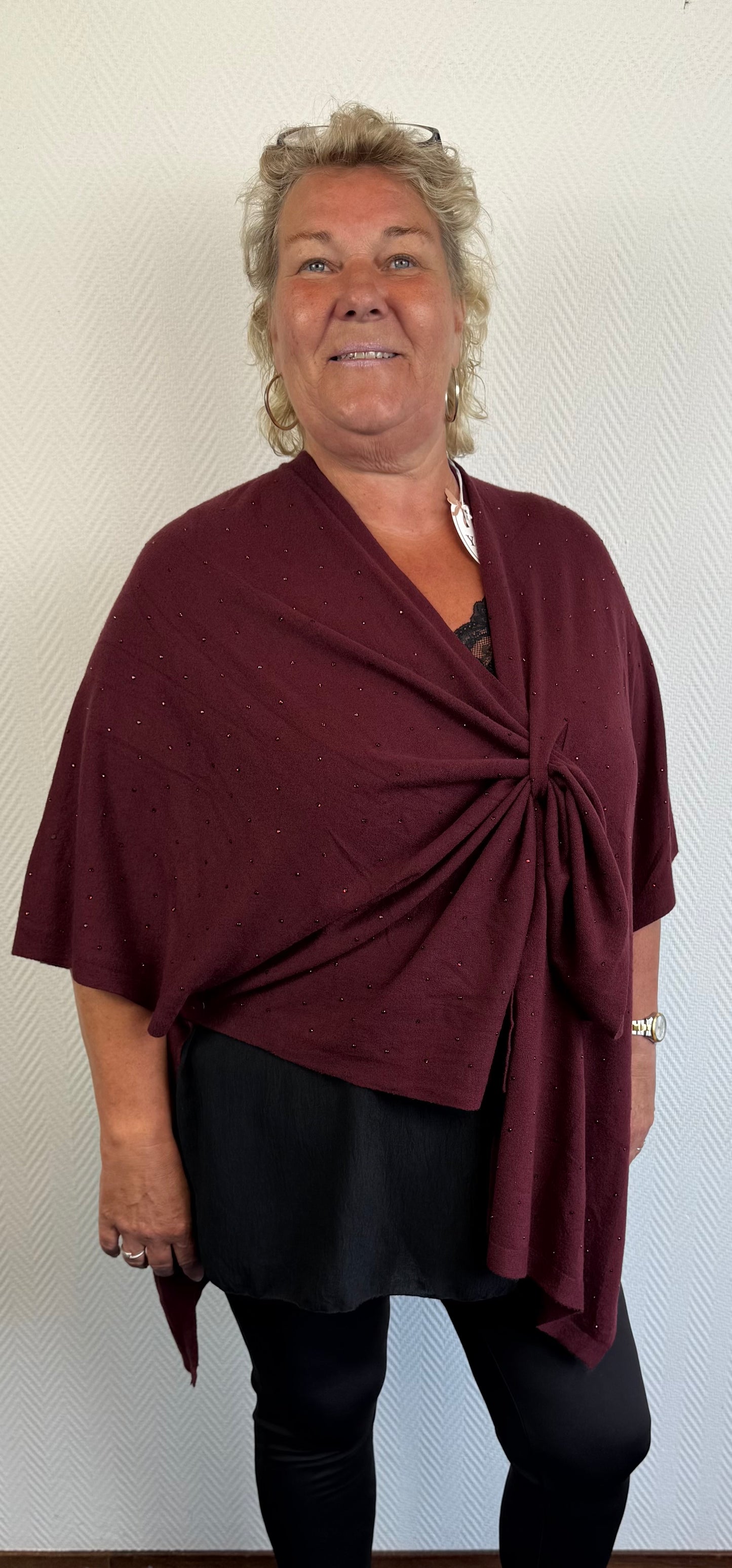 Omslagdoek/poncho met strassteentjes past iedereen