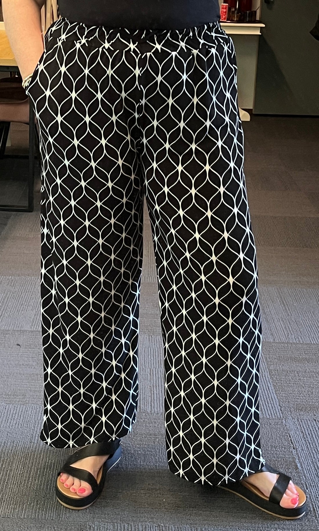 Travel broek zwart/wit 44/46/48/50/52/54