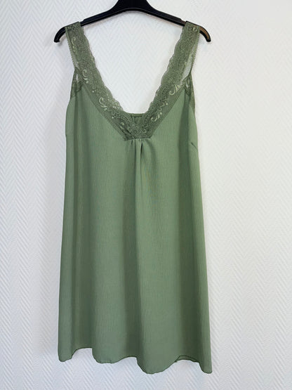 Hemdje met kant 50/52/54