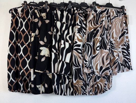 Bermuda + ballon hemdje print zwart 42/44/46/48
