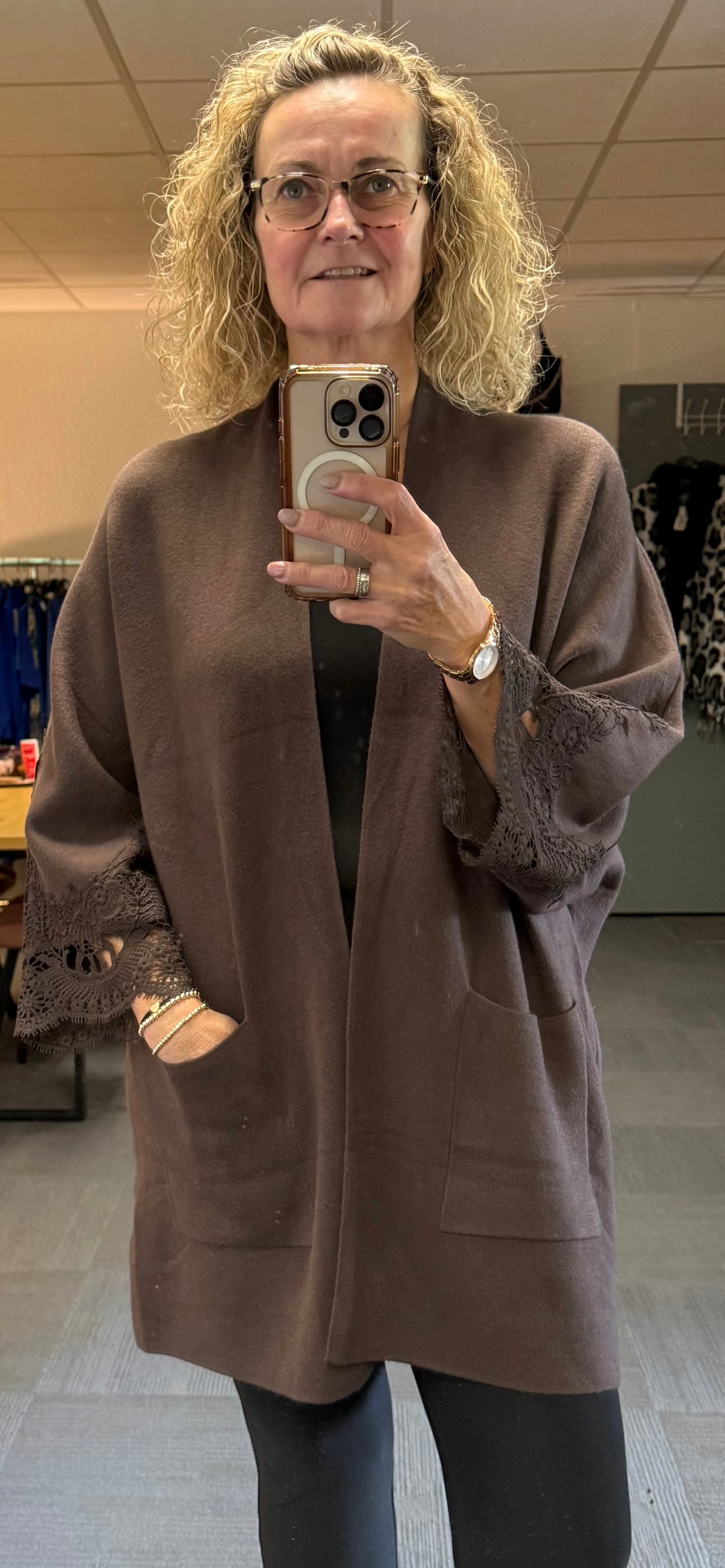 Luxe vest met kant 46/48/50/52