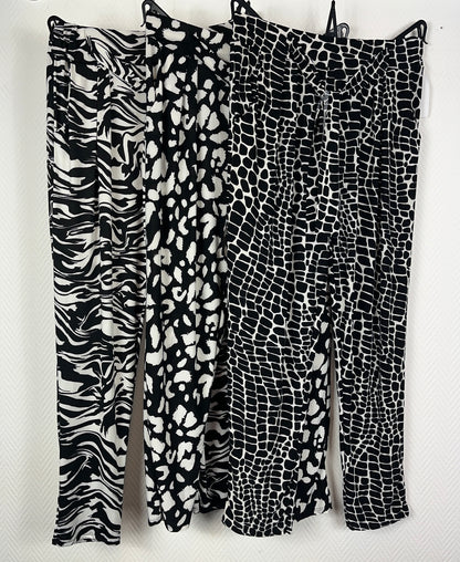 Travel broek print zwart/wit 44/46/48/50/52