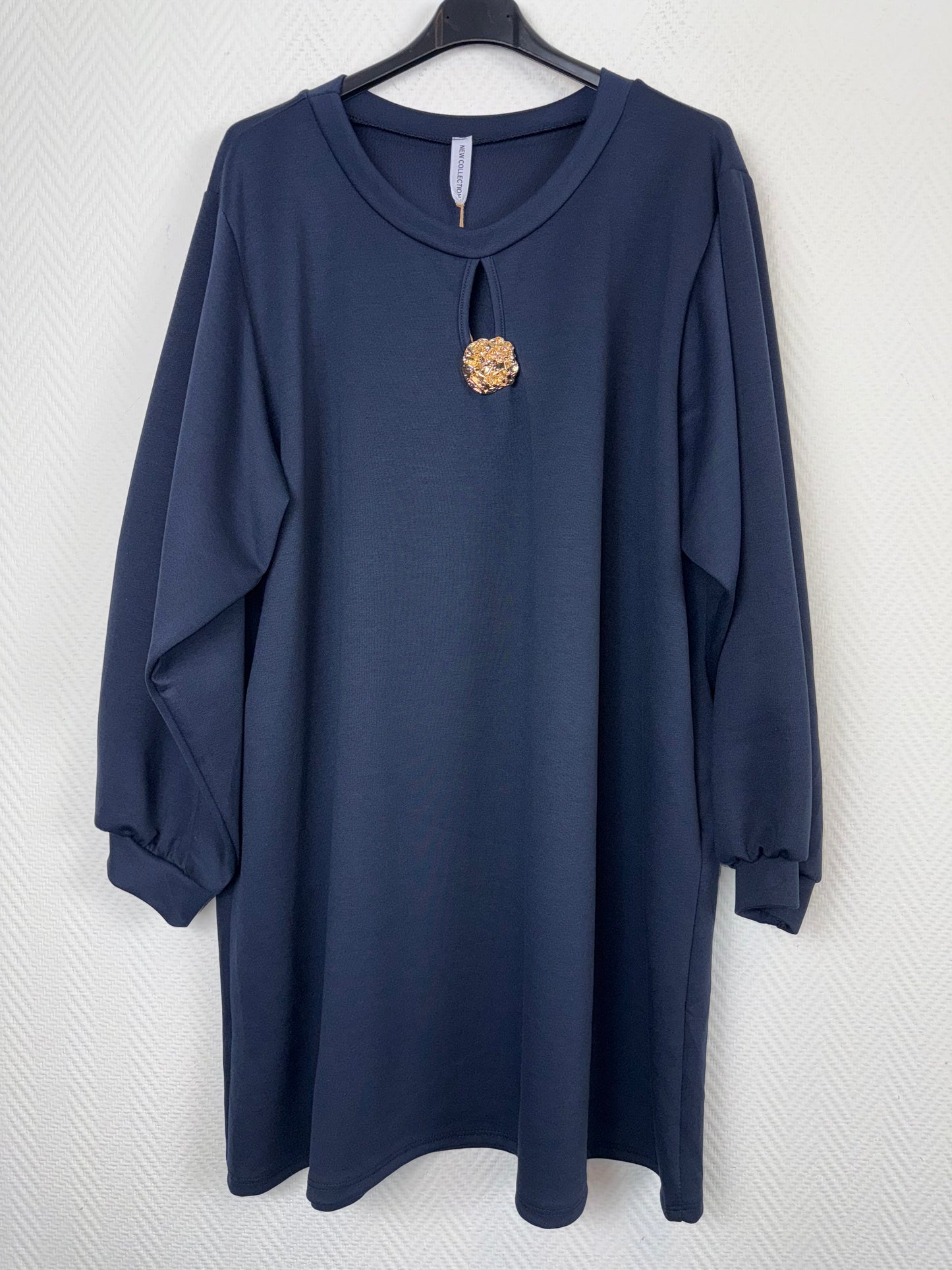 Sweat Dress met broche 48/50/52
