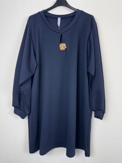 Sweat Dress met broche 48/50/52