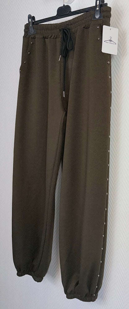 Trendy huispak met studs maat 42/44/46