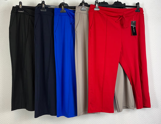 Capri model broek in travelstof 46/48/50/52/54
