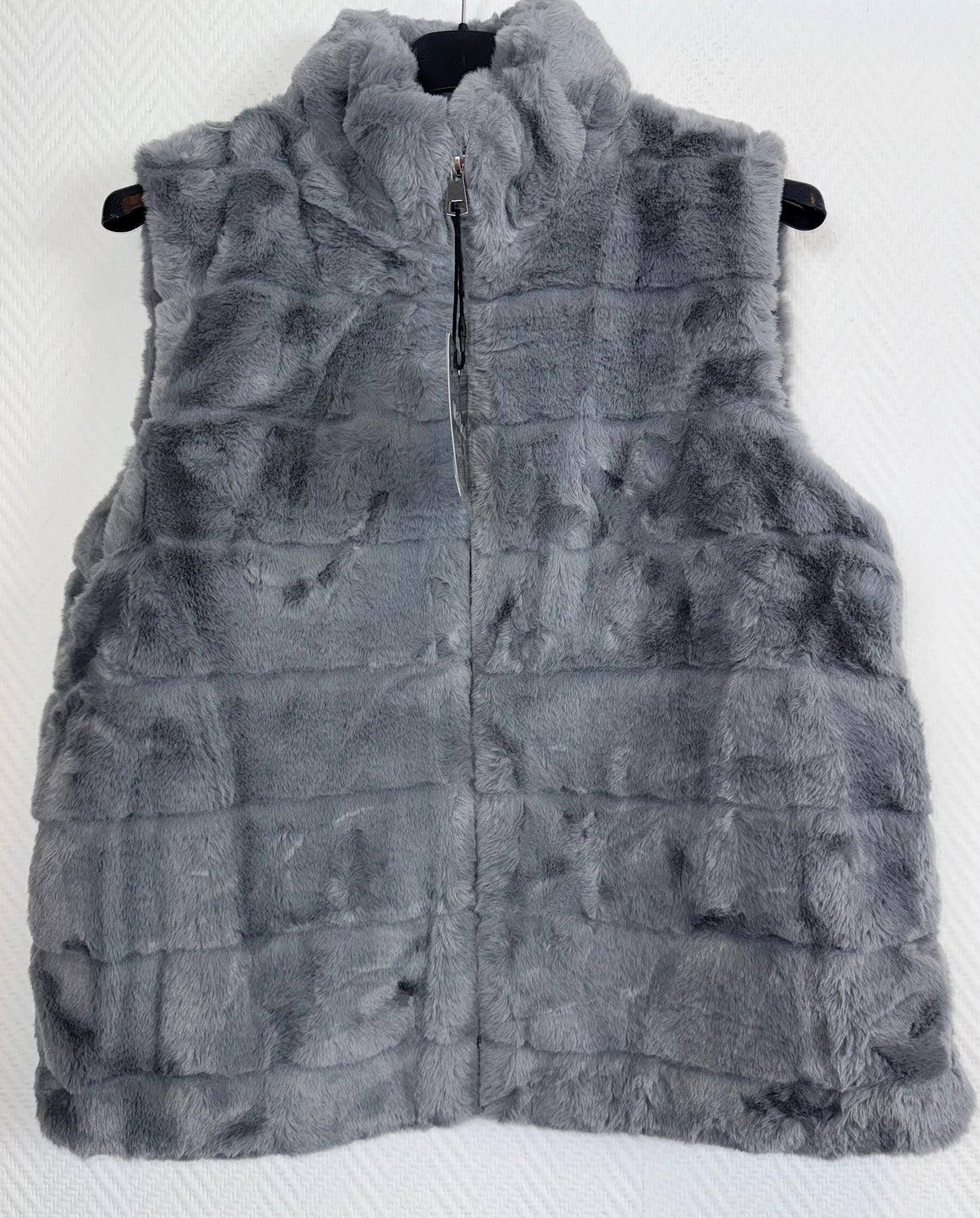 Bodywarmer van nep bont 42/44/46