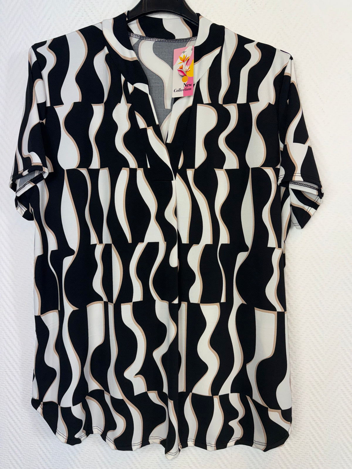 Travelshirt zwart print (1) met GRATIS plissébroek maat 44/46/48/50