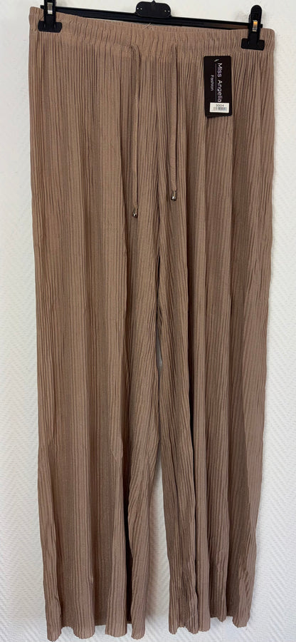 Plissé broek van Miss Angelia 40/42/44/46/48/50