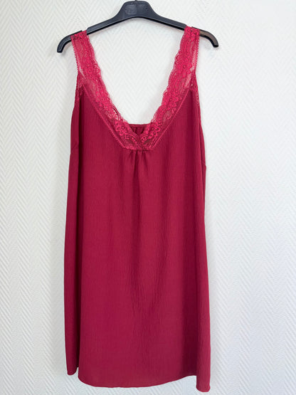 Hemdje met kant 50/52/54