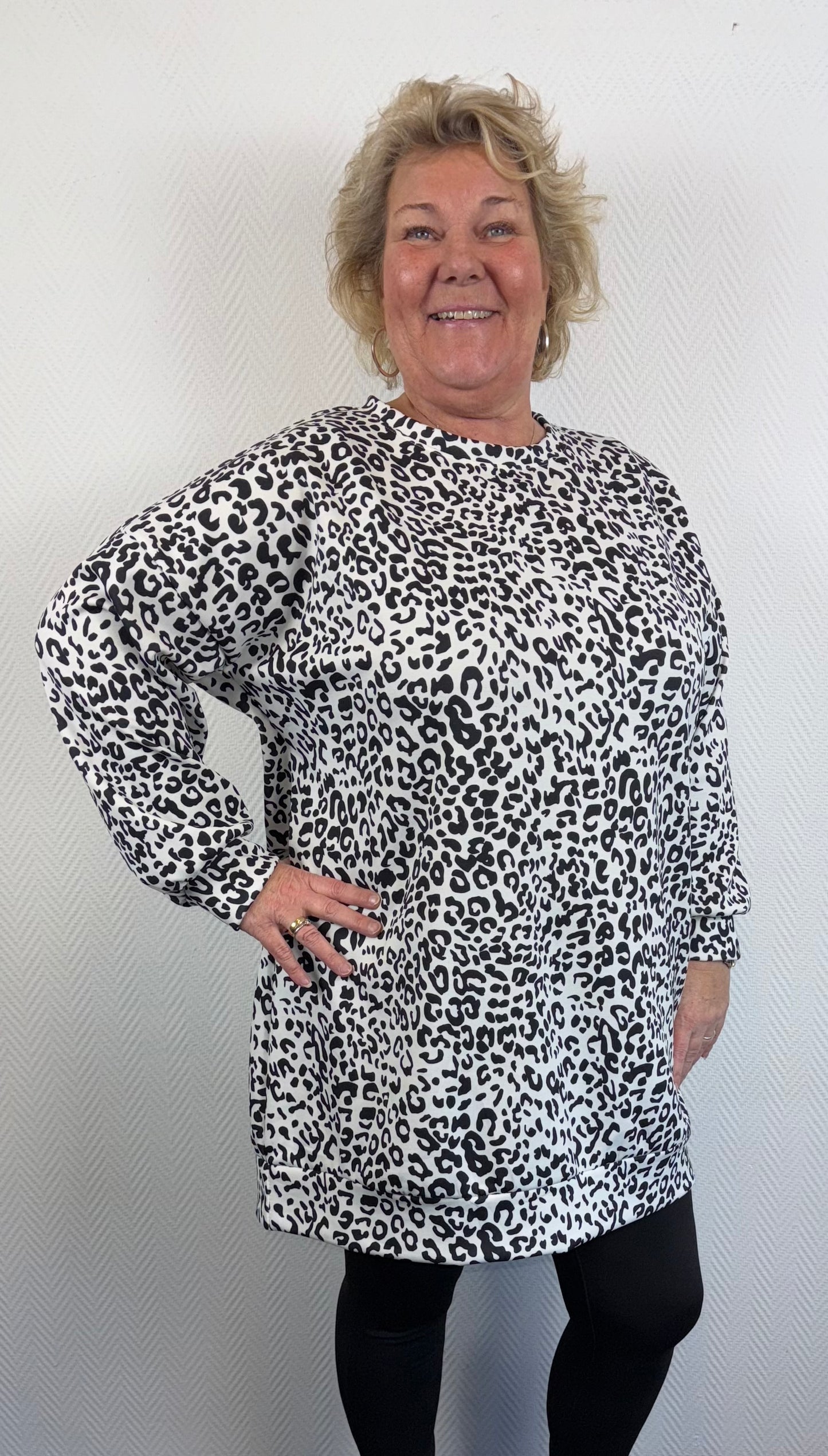 Luipaard sweatdress 48/50/52