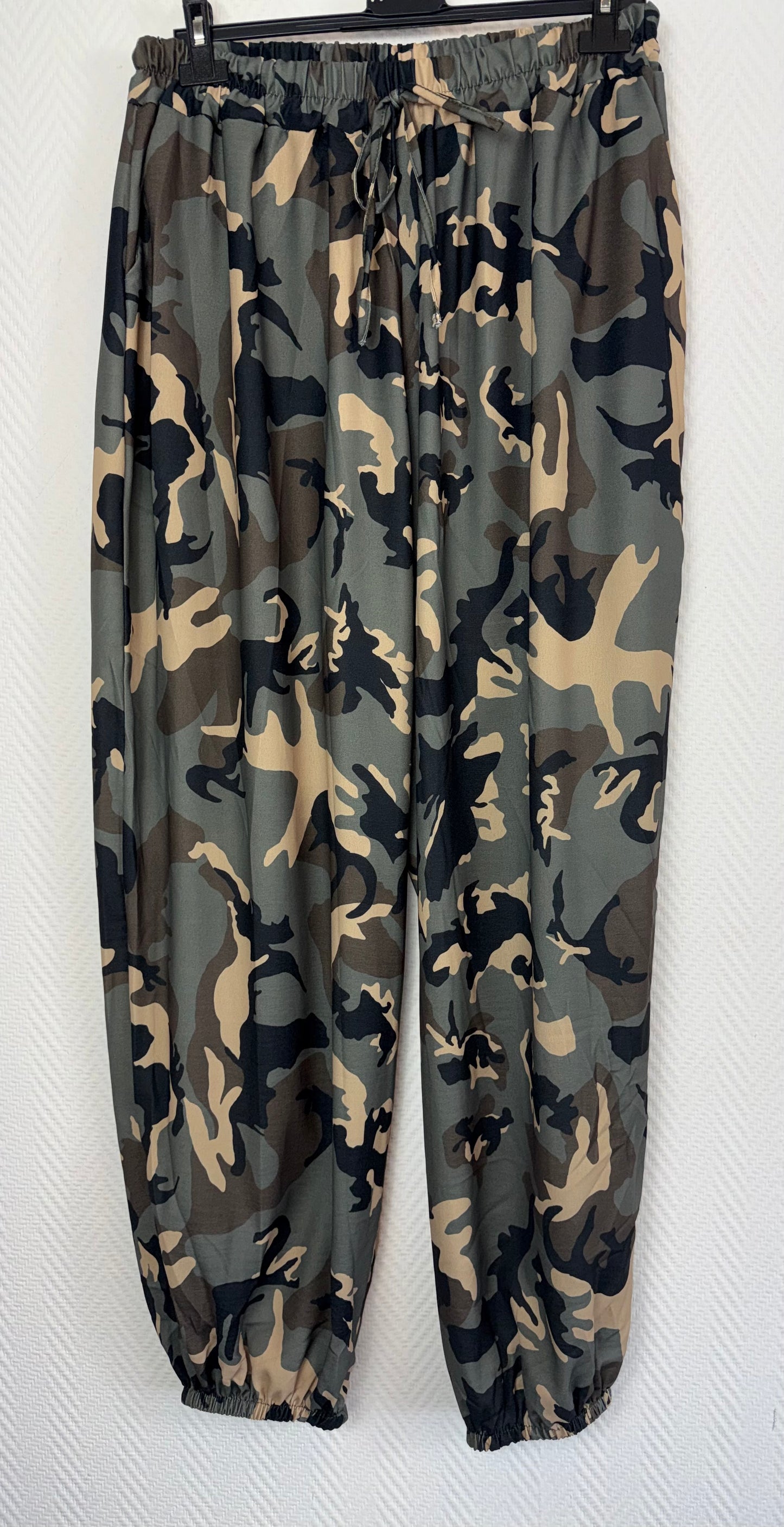 Pofbroek Camouflage 46/48/50/52