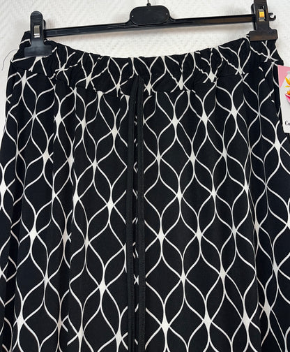 Travel broek zwart/wit 44/46/48/50/52/54