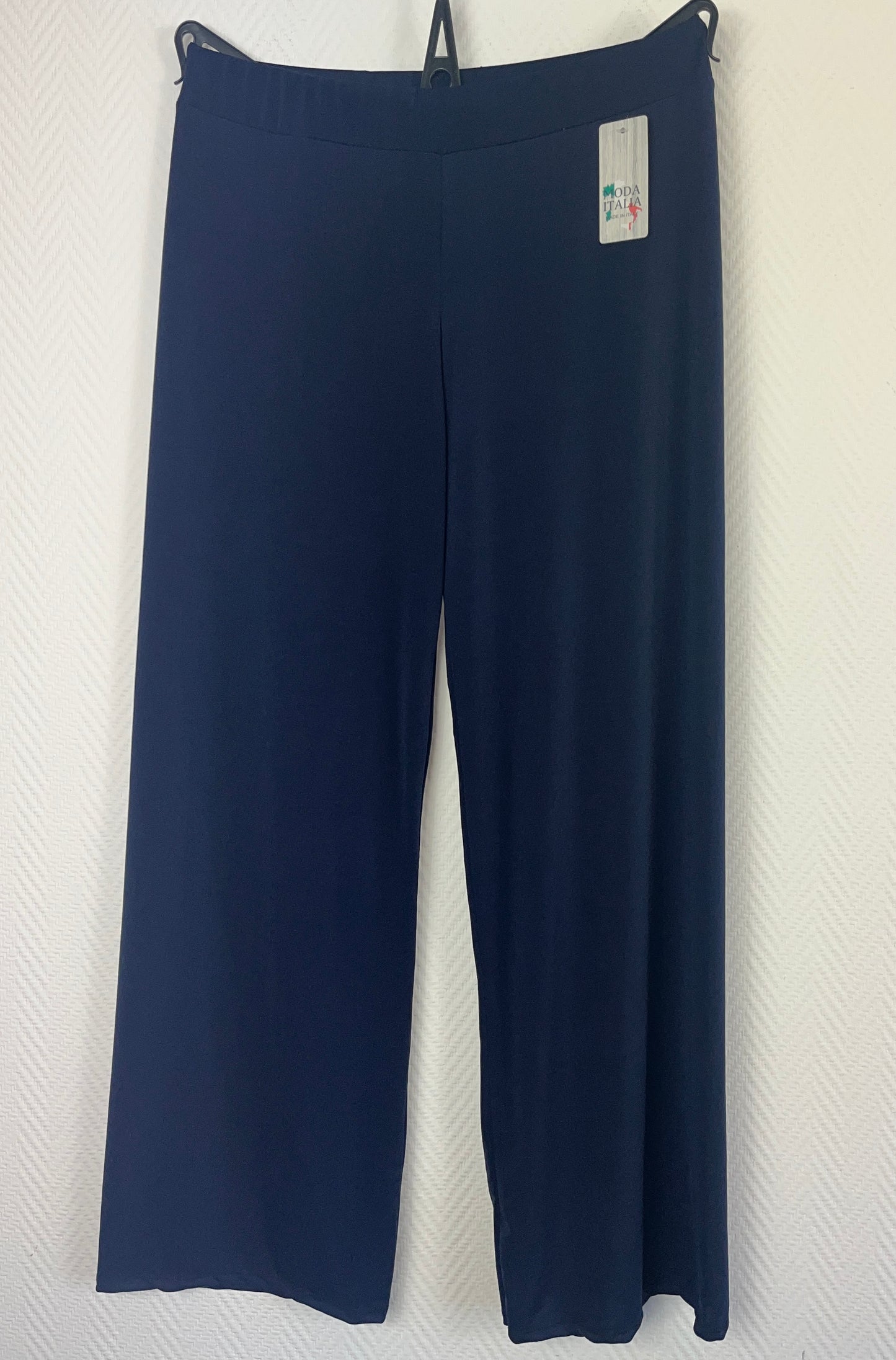 Basis travel broek met recht/wijde pijpen 44/46/48/50/52/54