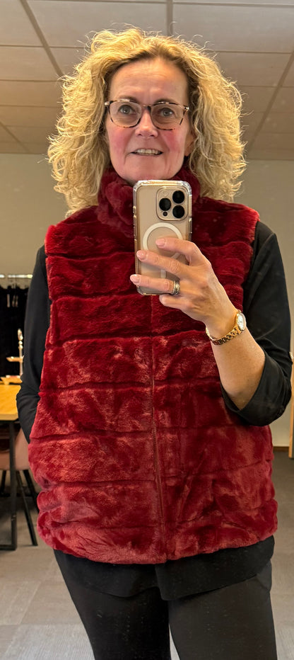 Bodywarmer van nep bont 42/44/46