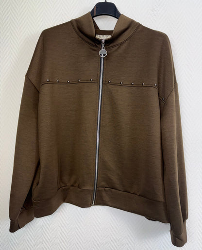 Trendy huispak met studs maat 42/44/46
