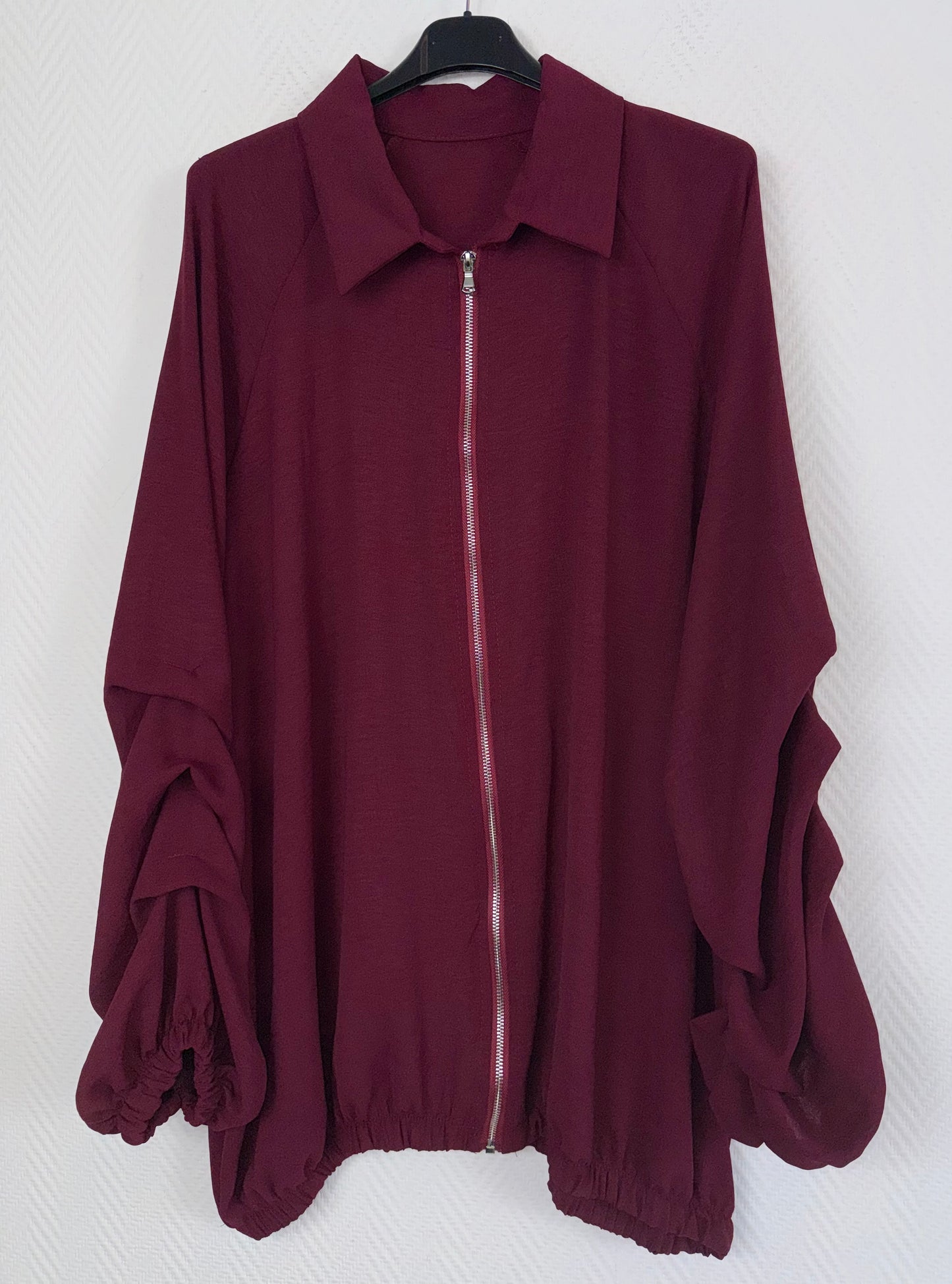 Bomber jasje met gesmokte mouwen 48/50/52