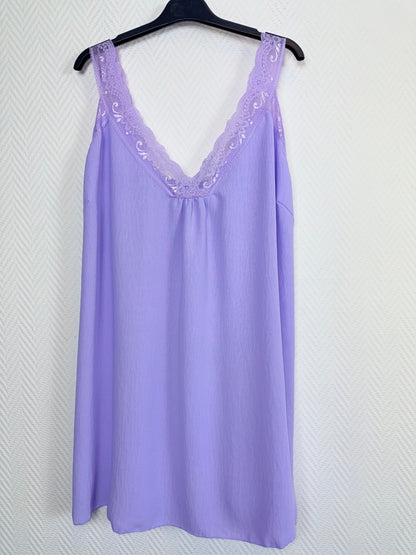 Hemdje met kant 50/52/54