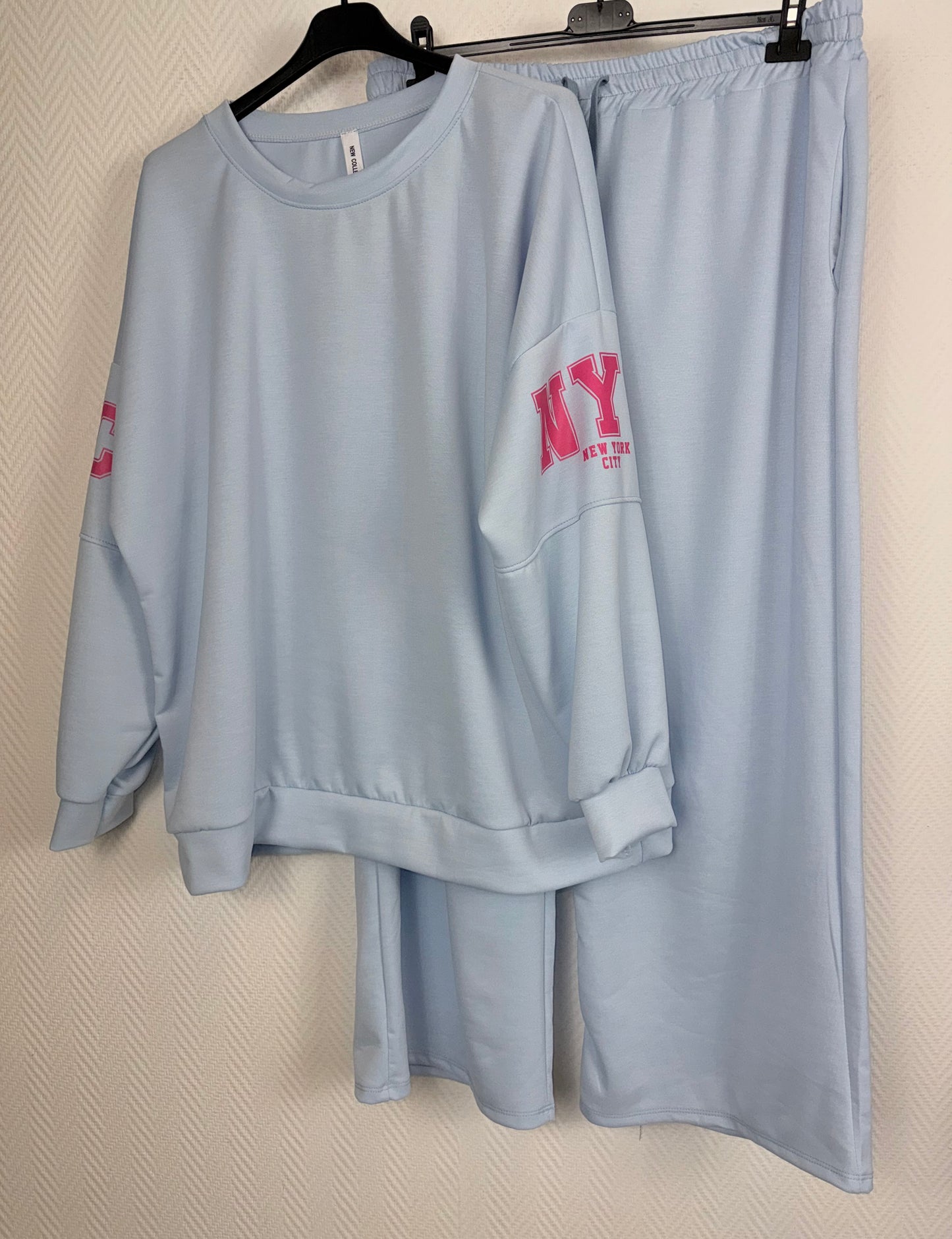 Pak New York 46/48/50