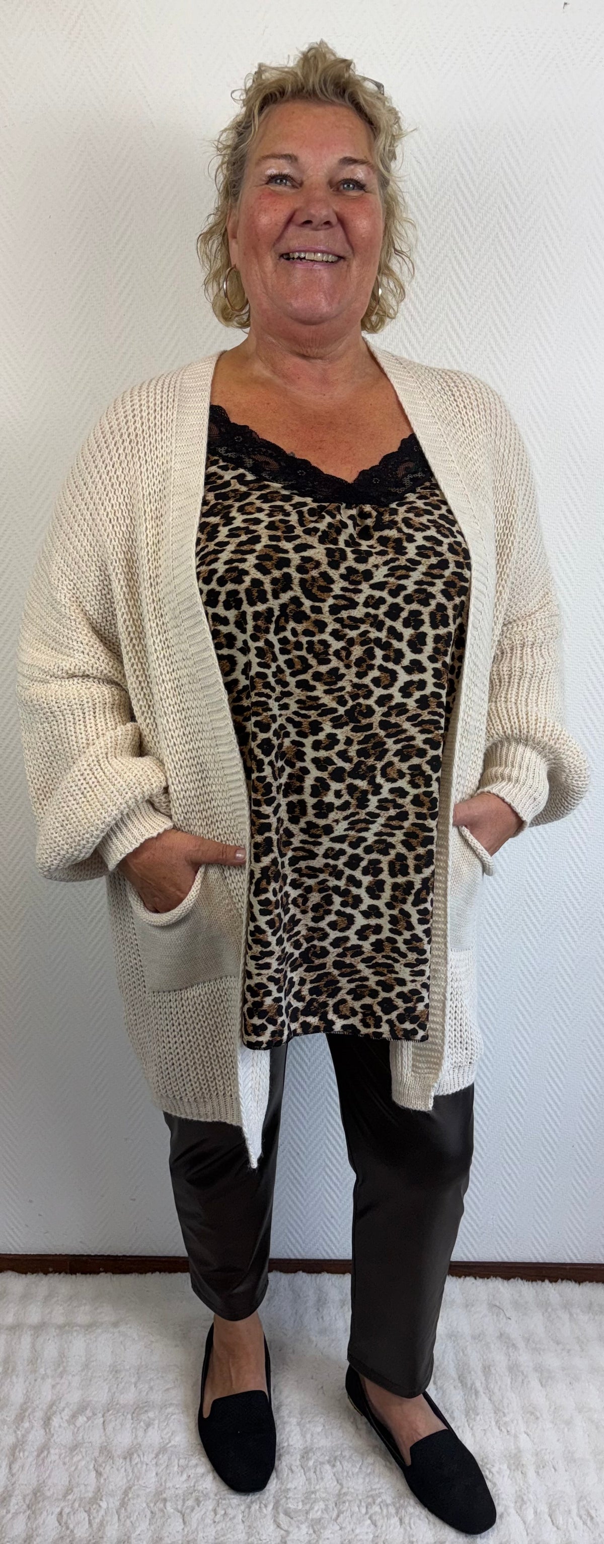 Tijger hemdje met kant 50/52/54