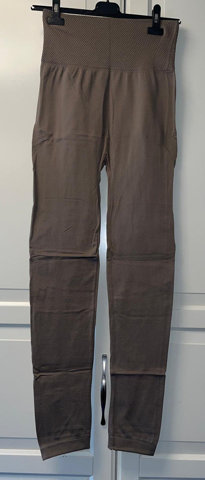 Licht gevoerde legging 42/44/46/48/50/52