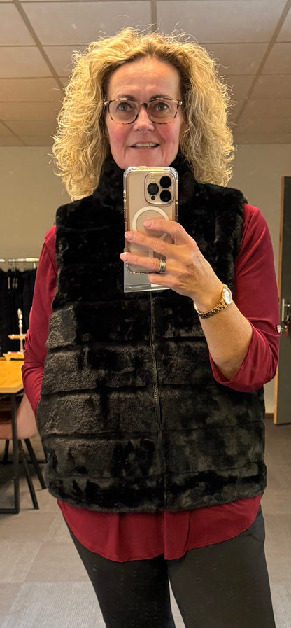 Bodywarmer van nep bont 42/44/46