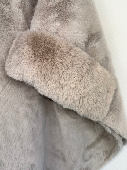 Luxe bont poncho’s 46/48/50/52/54