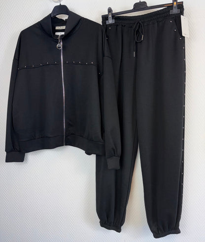Trendy huispak met studs maat 42/44/46
