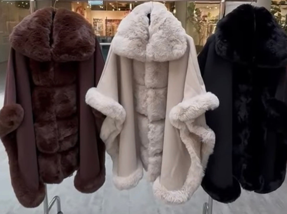 Luxe poncho