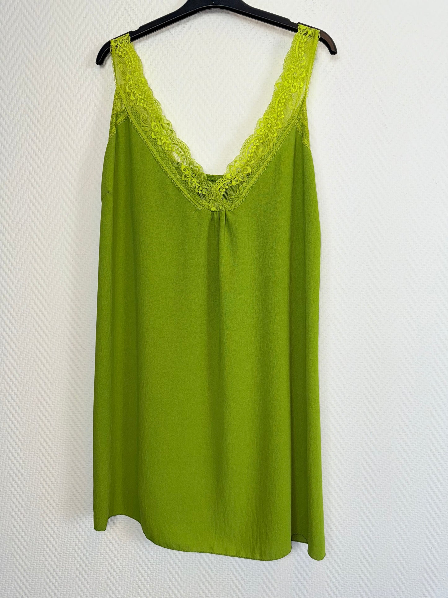 Hemdje met kant 50/52/54