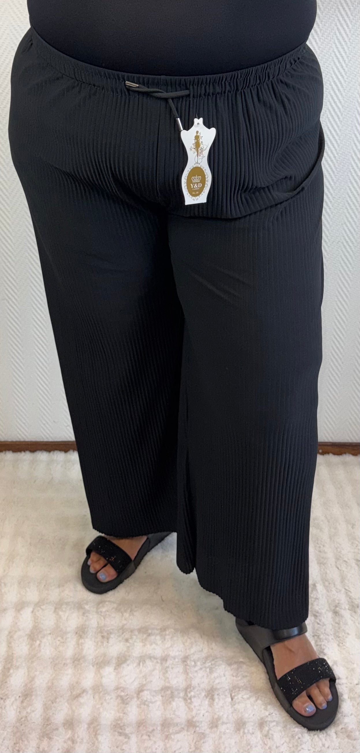 Plissé broek zwart 40/42/44/46/48/50