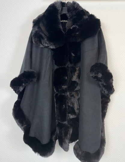 Luxe poncho