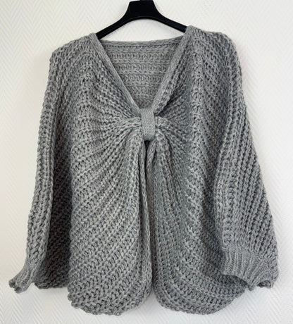 Grof gebreide korte poncho one size fits all!