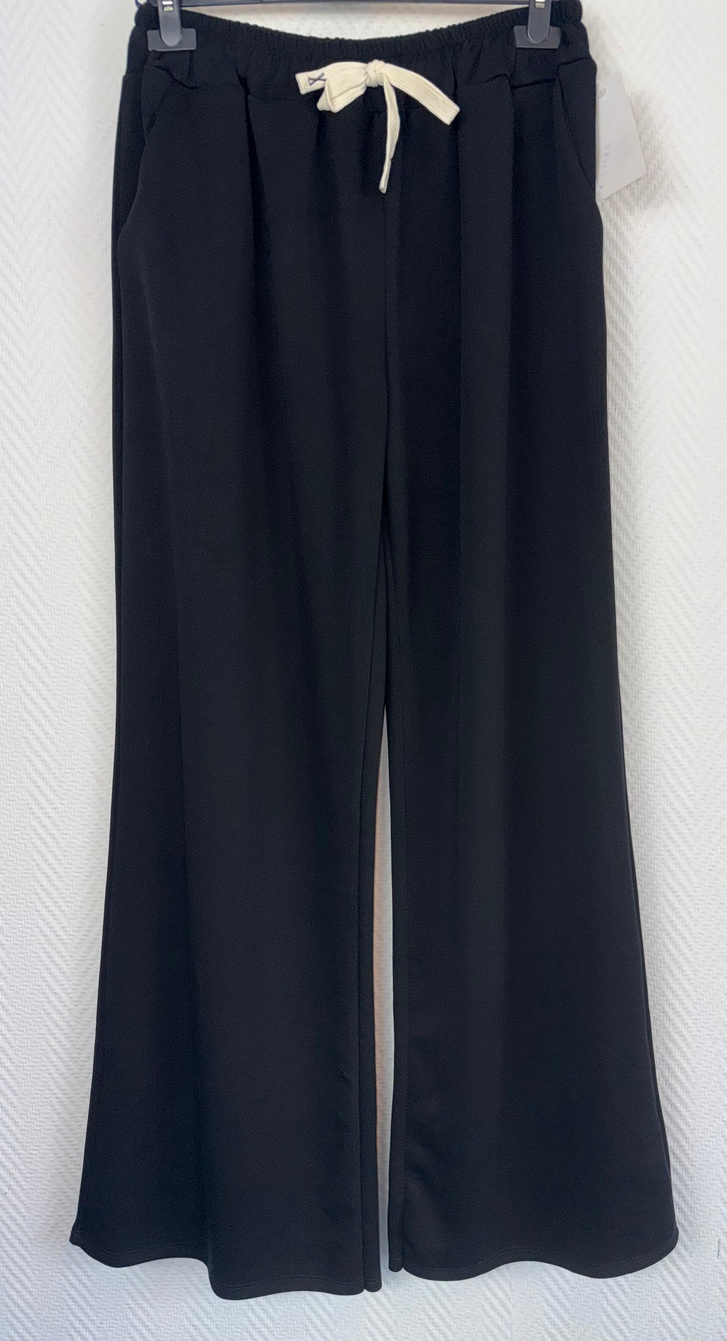 Comfy pak met V hals zwart 46/48/50