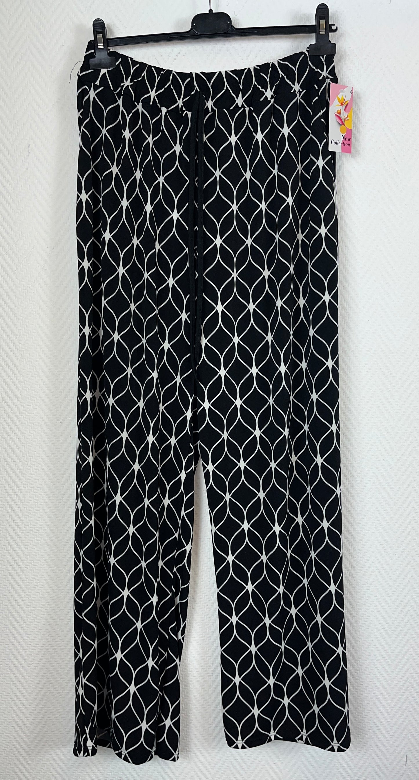 Travel broek zwart/wit 44/46/48/50/52/54