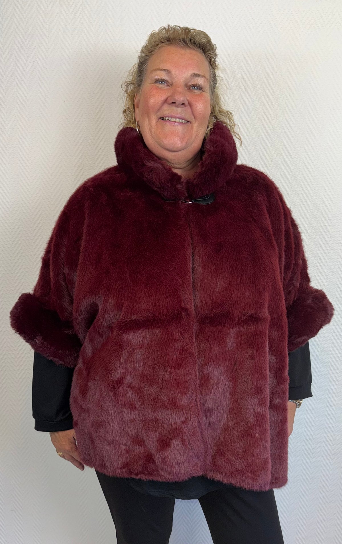 Luxe bont poncho’s 46/48/50/52/54