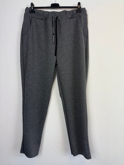 Jogging broek deluxe 46/48/50/52