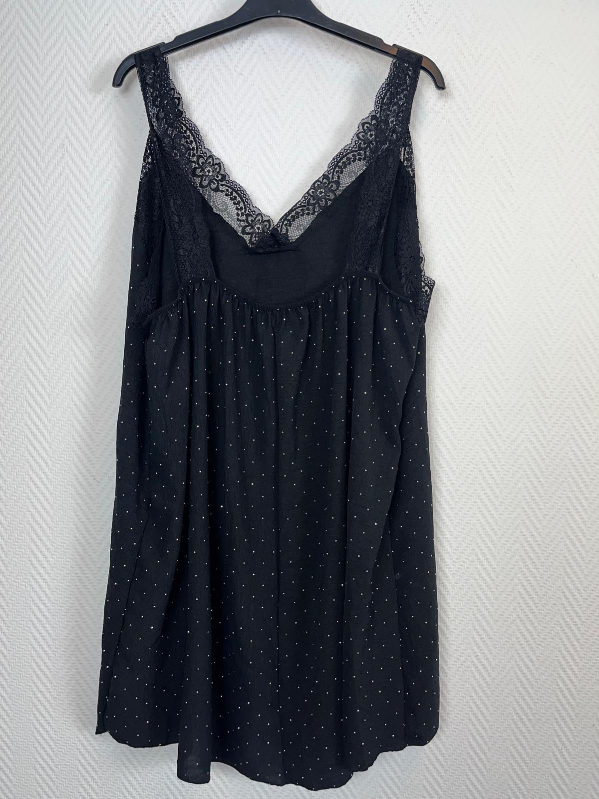 Hemdje Glamour 48/50/52 kleine 54