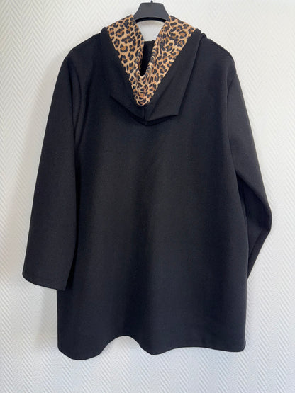 Jas met luipaard accenten 46/48/50