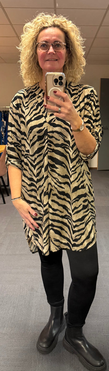 Lang traveltuniek Anna 42/44/46/48/50