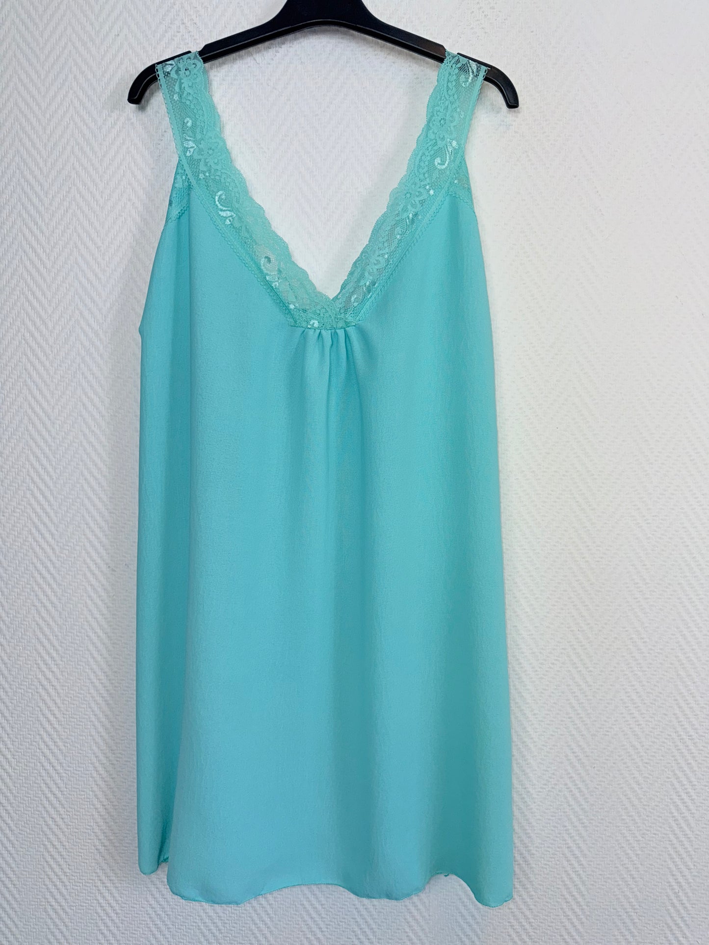 Hemdje met kant 50/52/54