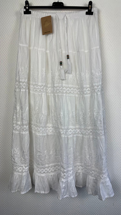 Witte katoenen lange gipsy rok 40/42/44/46