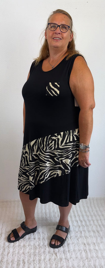 Viscose jurkje 46/48/50