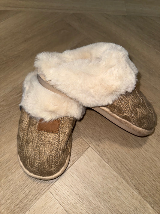 Pantoffel maat 36-37-38-39-40-41