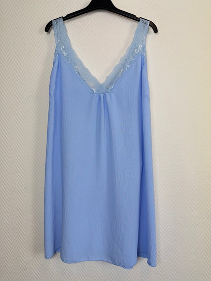 Hemdje met kant 50/52/54