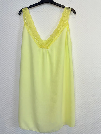 Hemdje met kant 50/52/54