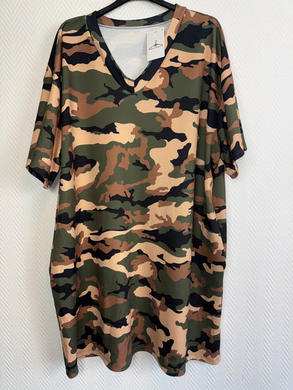Camouflage jurkje 50/52/54